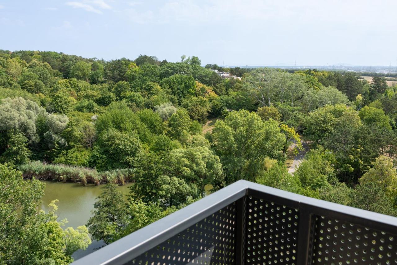 Ferienwohnung GRÜN&URBAN - direkt an der Therme - 15 Minuten ins Zentrum Wien Exterior foto